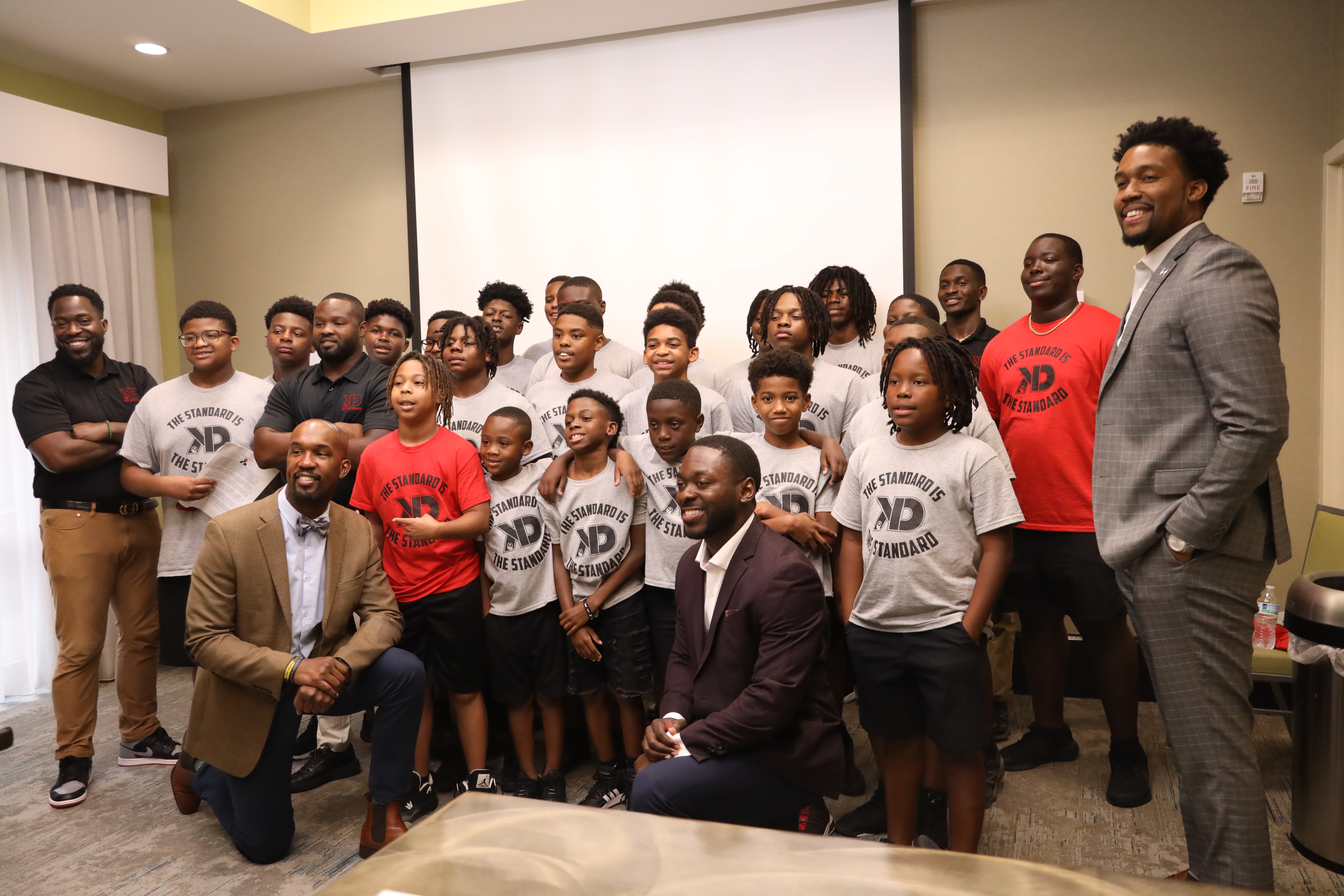 Students and volunteers at a DuBlas&eacute; Foundation community event in Jacksonville